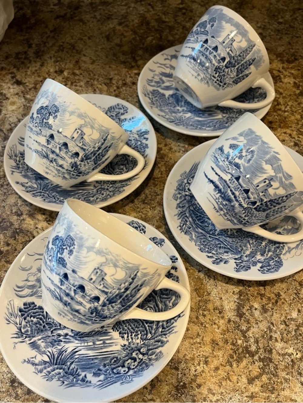 Wedgwood Countryside Teacups and Saucers Set of 4 Blue and White, England